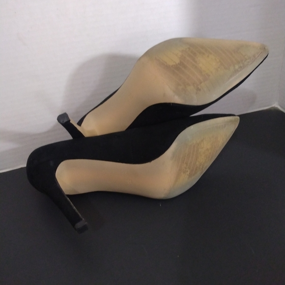 Limelight Victory Pump Heels - Picture 6 of 7